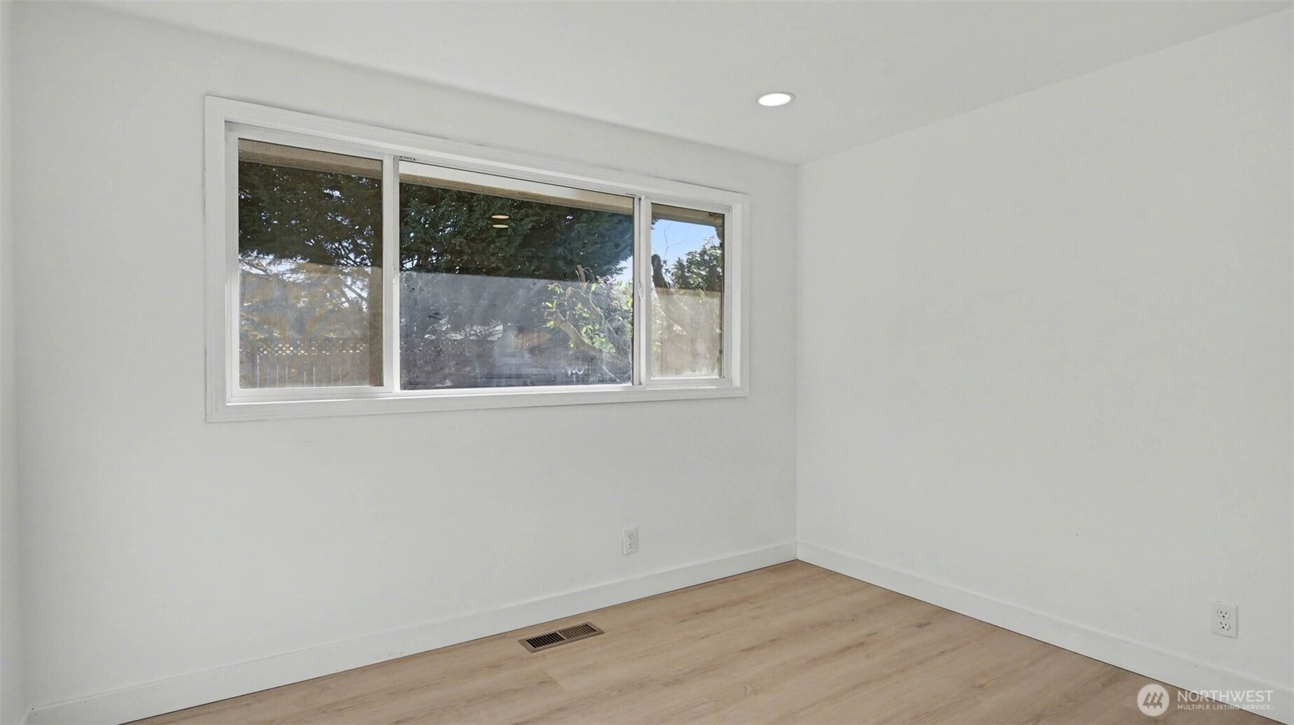 5412 116th Place SE, Bellevue, WA 98006