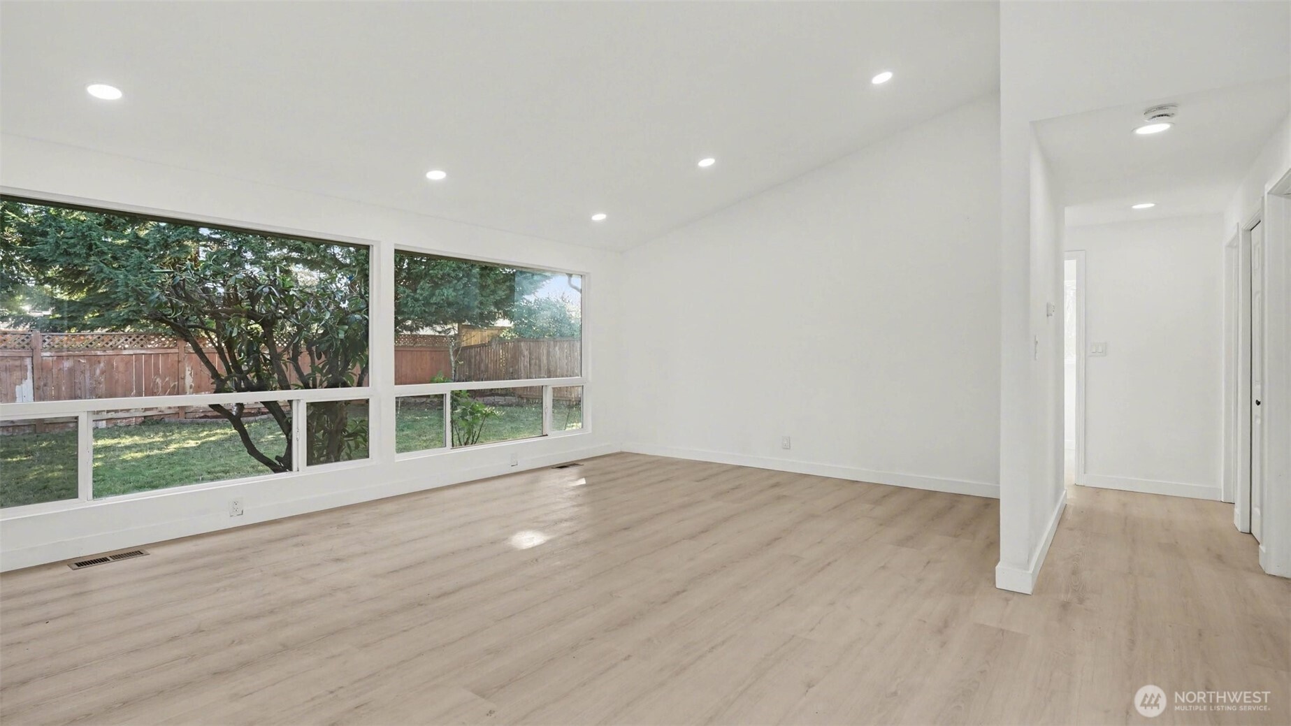 5412 116th Place SE, Bellevue, WA 98006