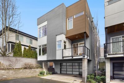 315 State Street S #21, Kirkland, WA 98033