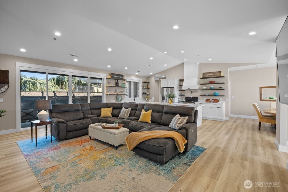 419 Edgewater Way SW, Mattawa, WA 99349