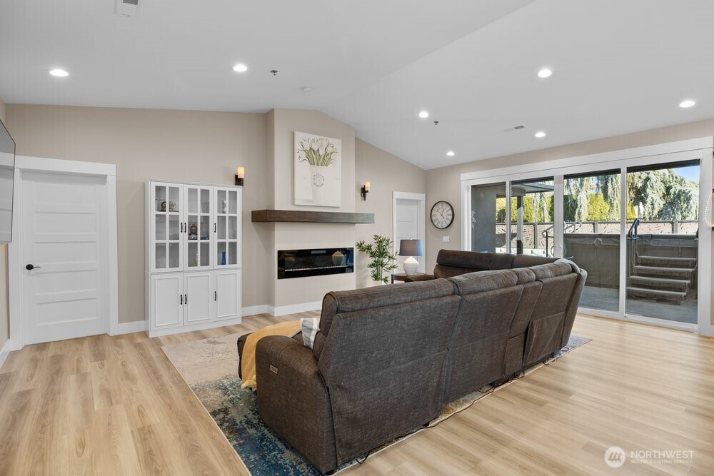 419 Edgewater Way SW, Mattawa, WA 99349