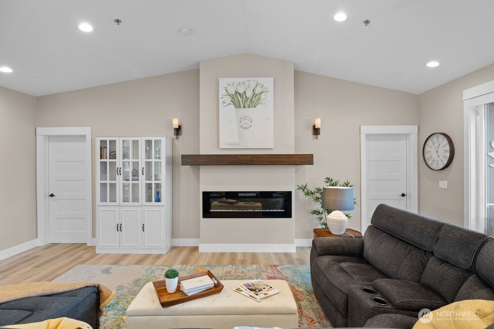 419 Edgewater Way SW, Mattawa, WA 99349