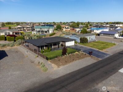 419 Edgewater Way SW, Mattawa, WA 99349 - Photo 3