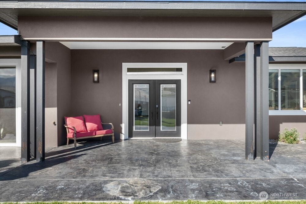 419 Edgewater Way SW, Mattawa, WA 99349