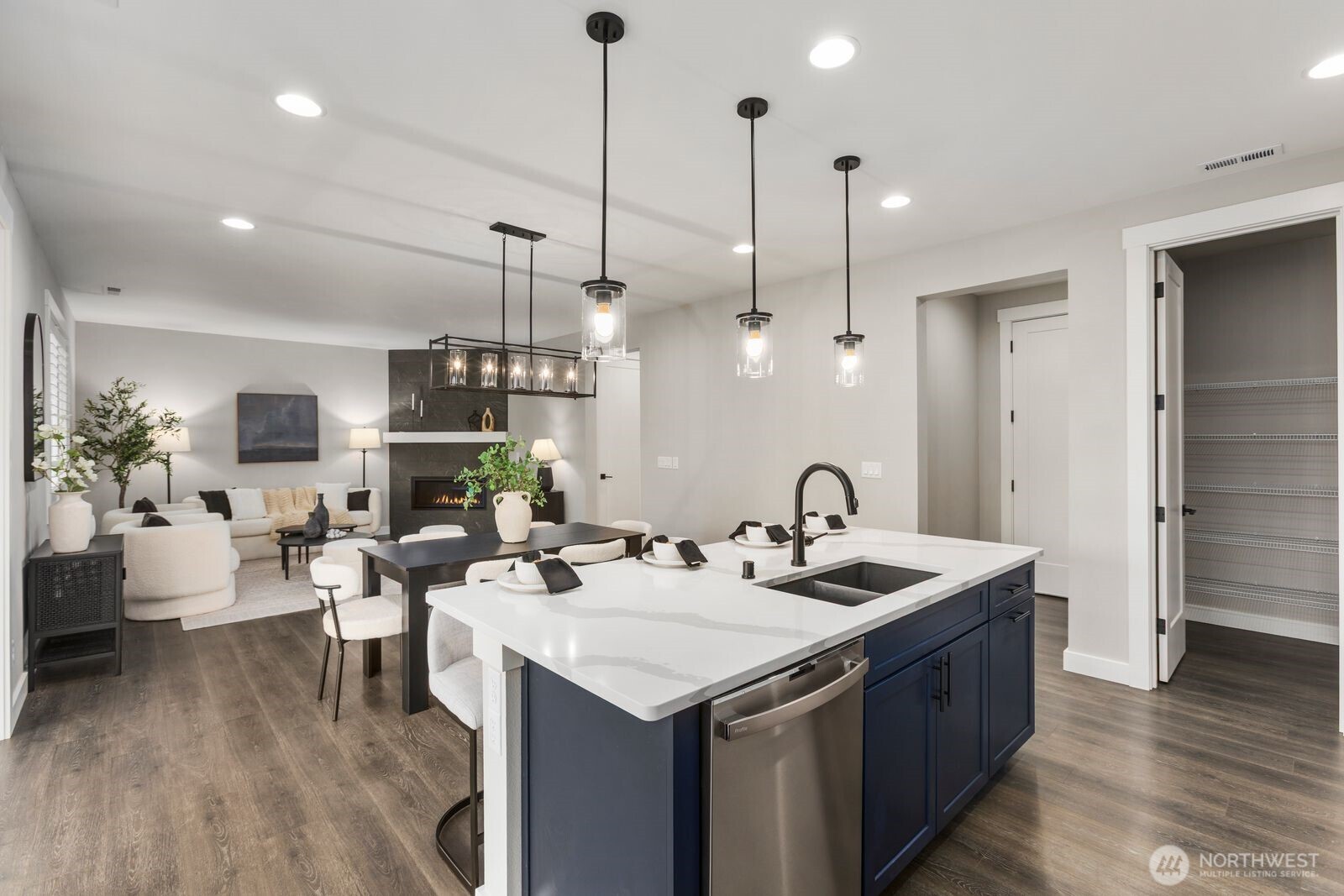 311 Hogan Drive , Enumclaw, WA 98022