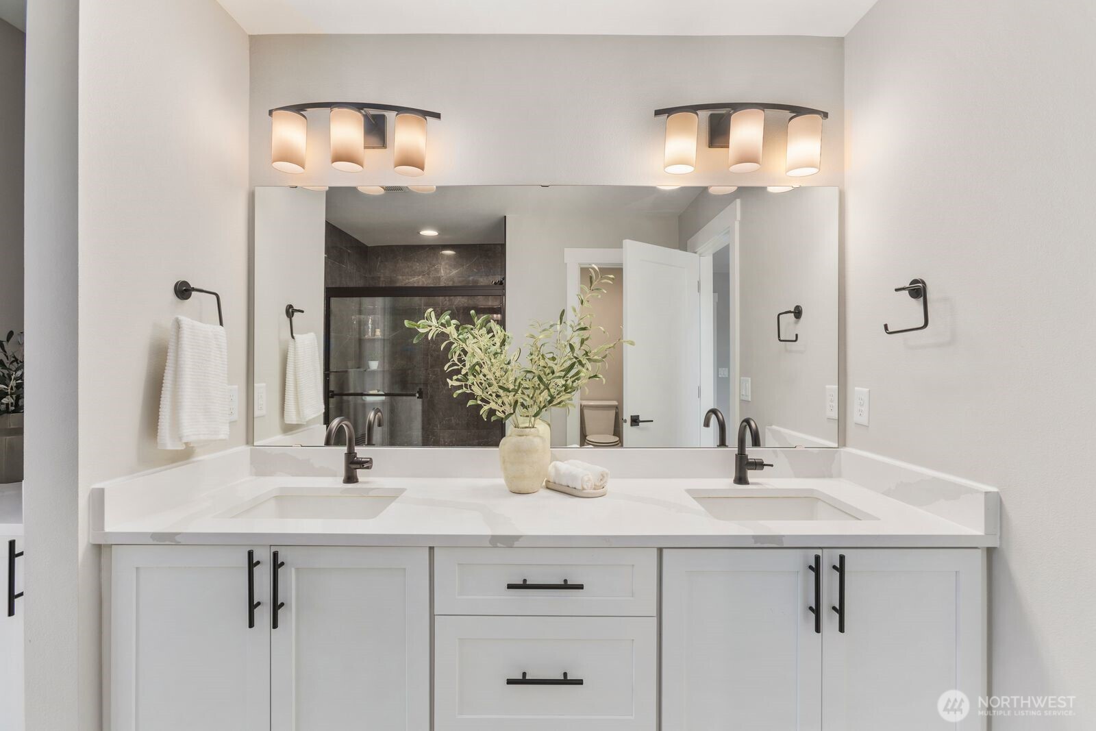 311 Hogan Drive , Enumclaw, WA 98022