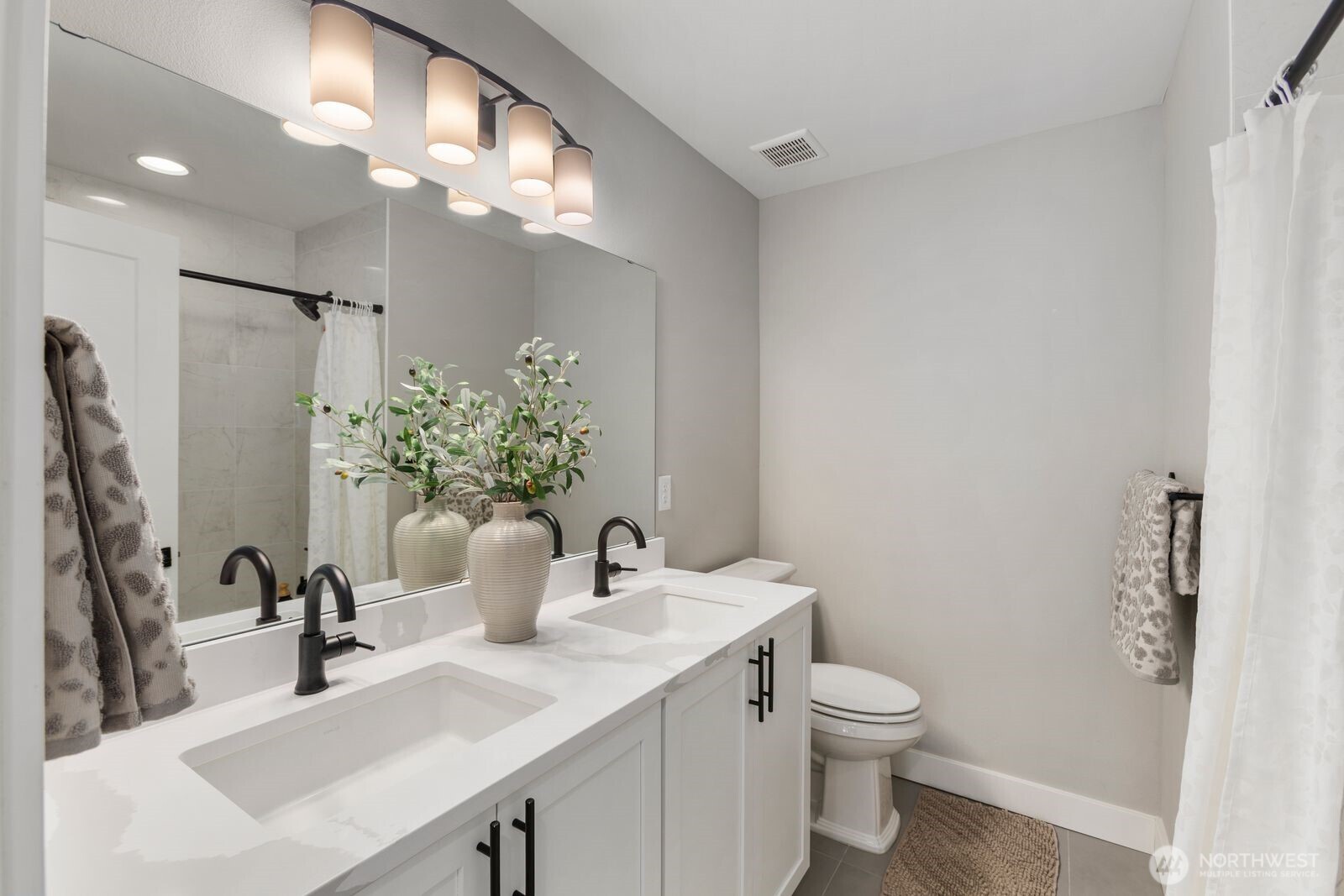 311 Hogan Drive , Enumclaw, WA 98022