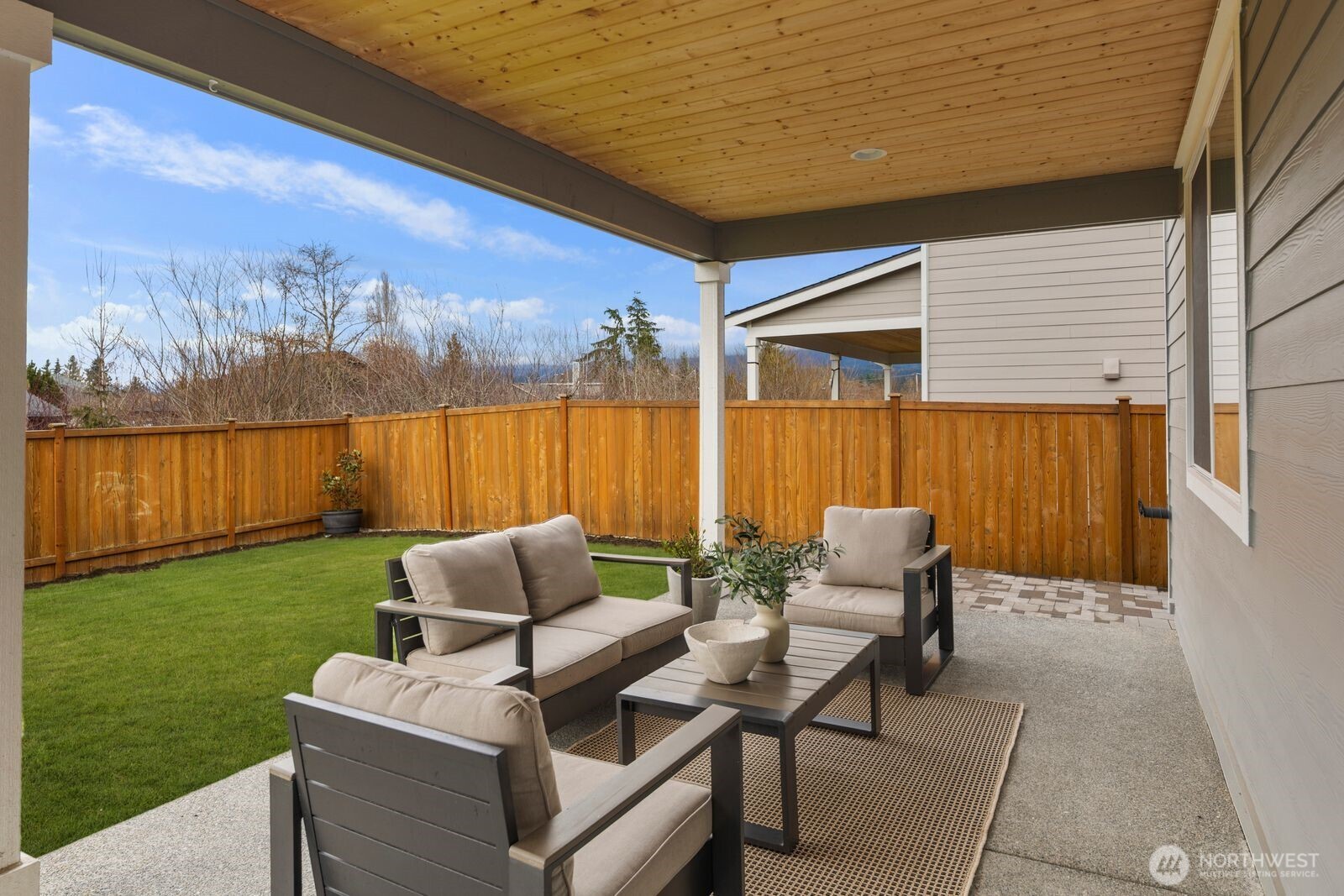 311 Hogan Drive , Enumclaw, WA 98022