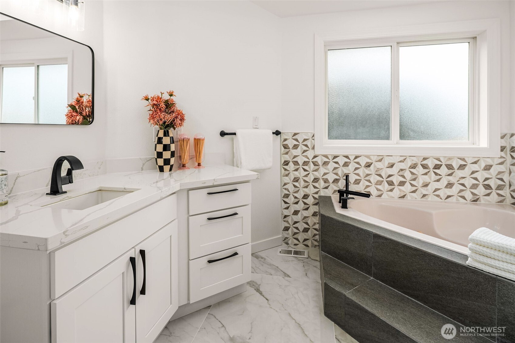 1545 3rd ST , Kirkland, WA 98033