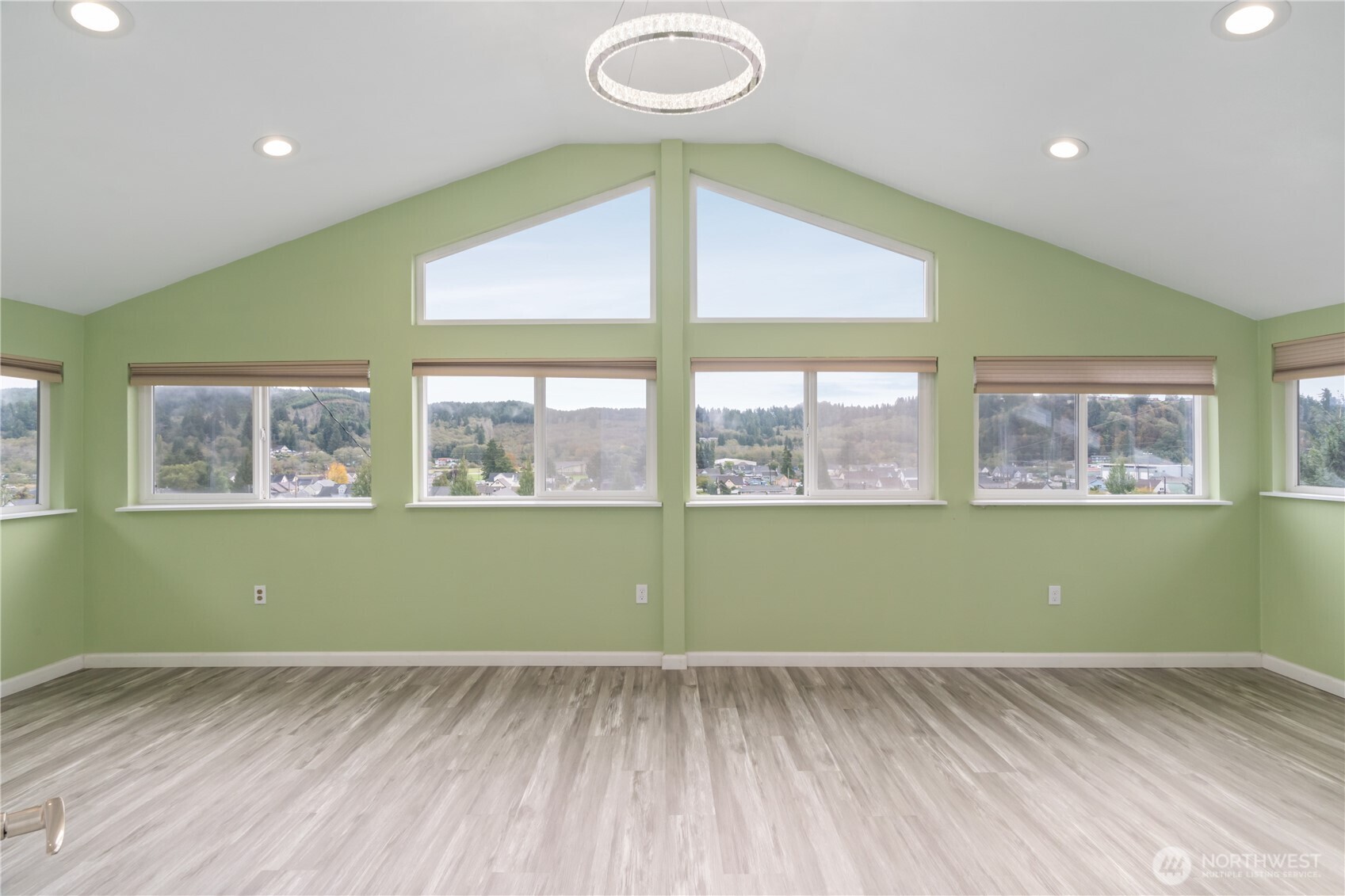 605 Emerald Court , Hoquiam, WA 98550