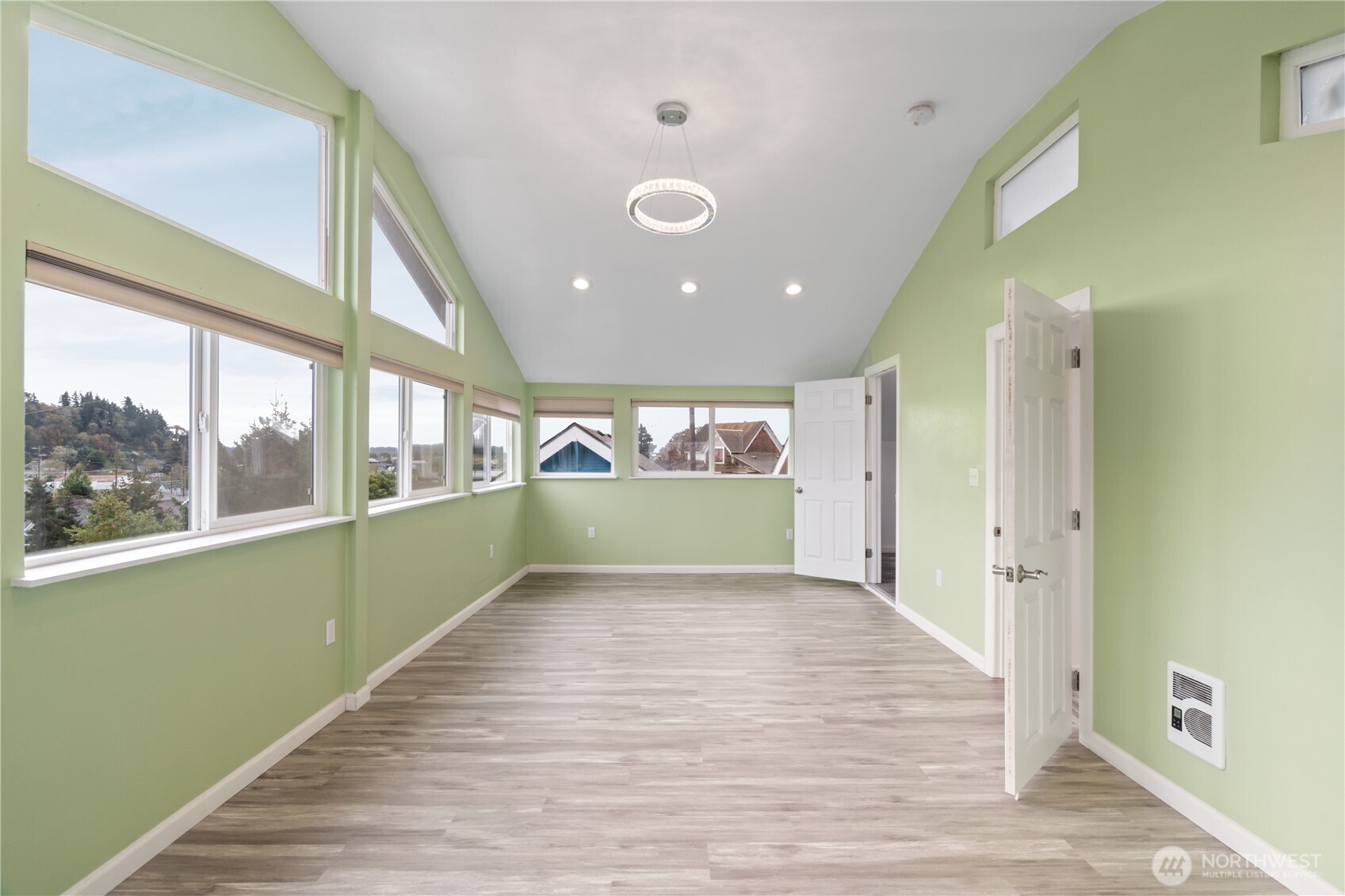 605 Emerald Court , Hoquiam, WA 98550