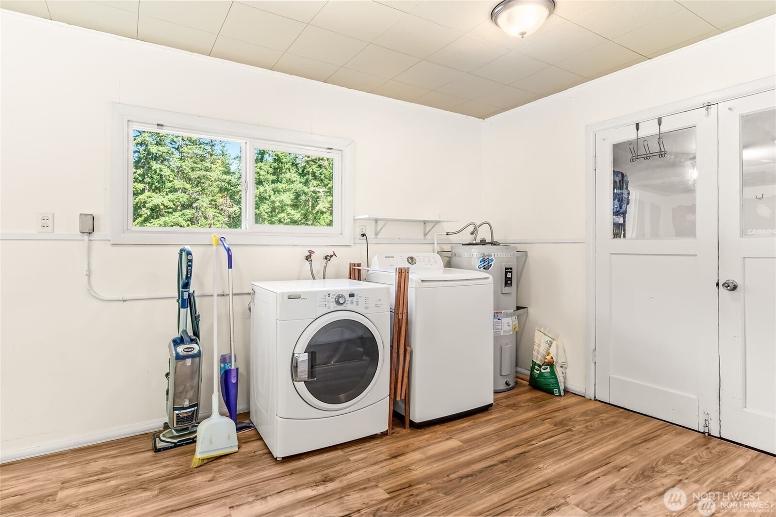 615 SW Camano Drive , Camano Island, WA 98282