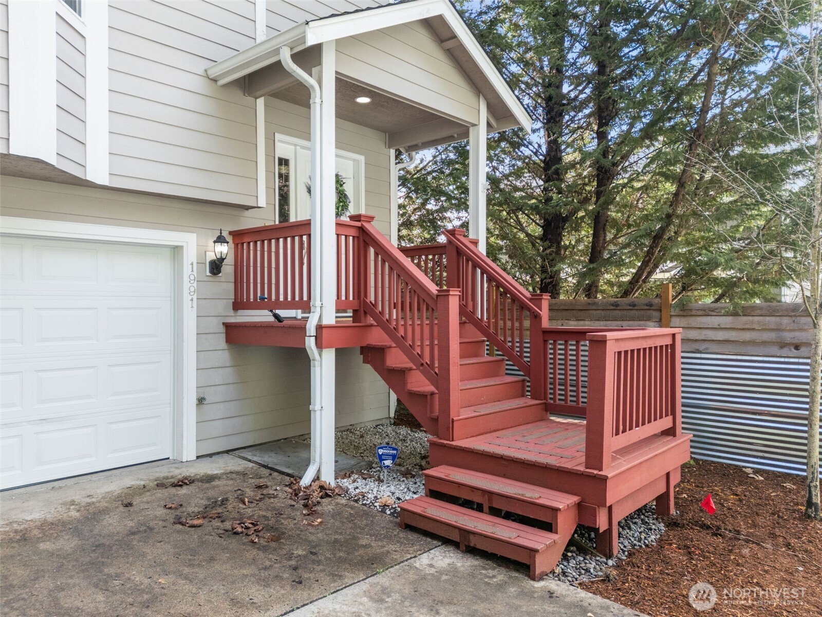 1991 NE Trussel Court , Bremerton, WA 98311