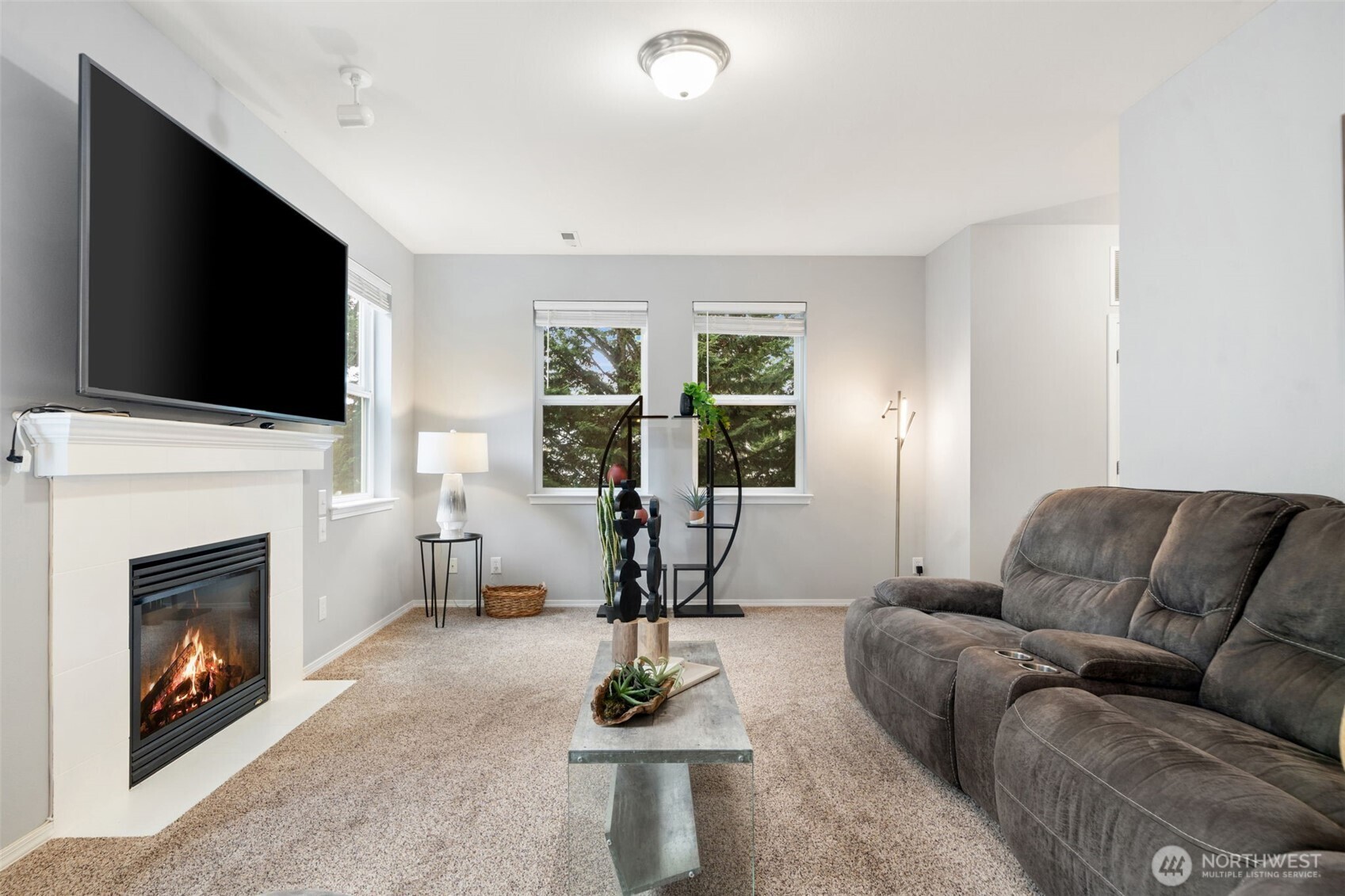 1991 NE Trussel Court , Bremerton, WA 98311