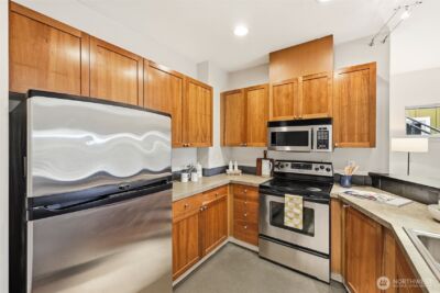 3671 Dayton Avenue N #2, Seattle, WA 98103 - Photo 11