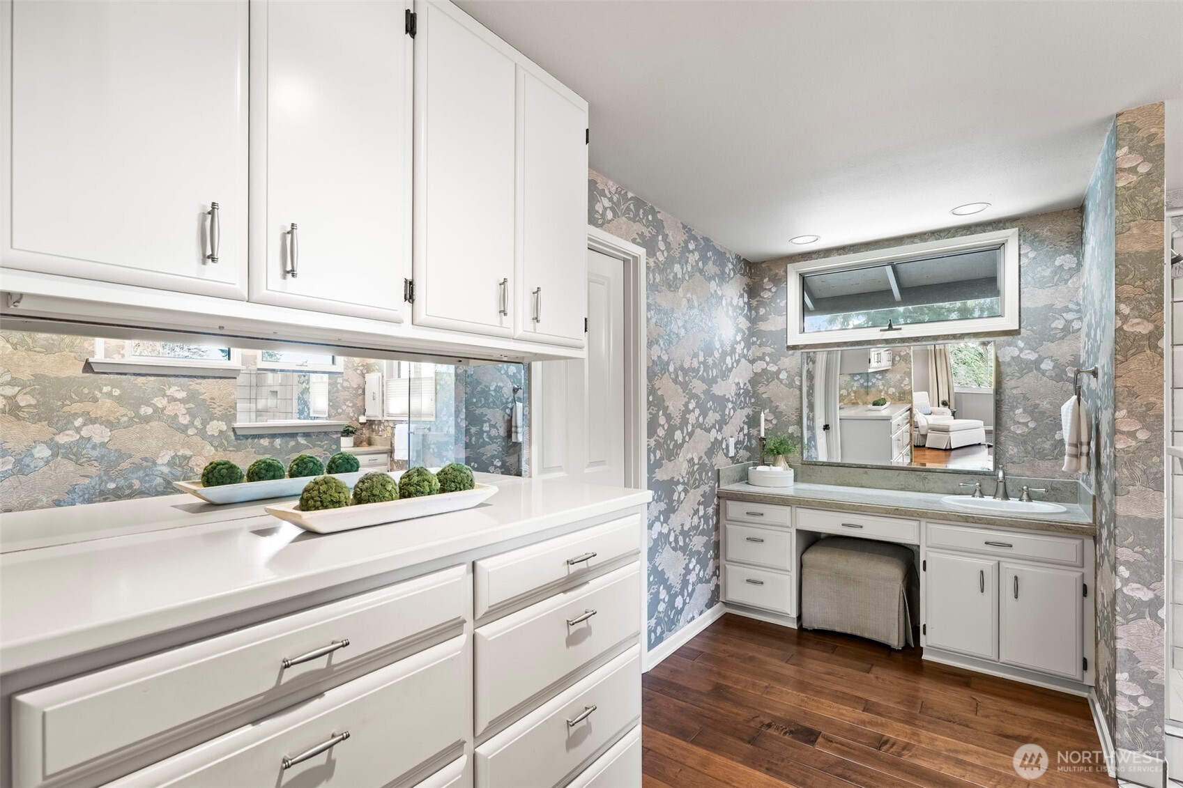 8902 Park Ridge Drive W, University Place, WA 98467