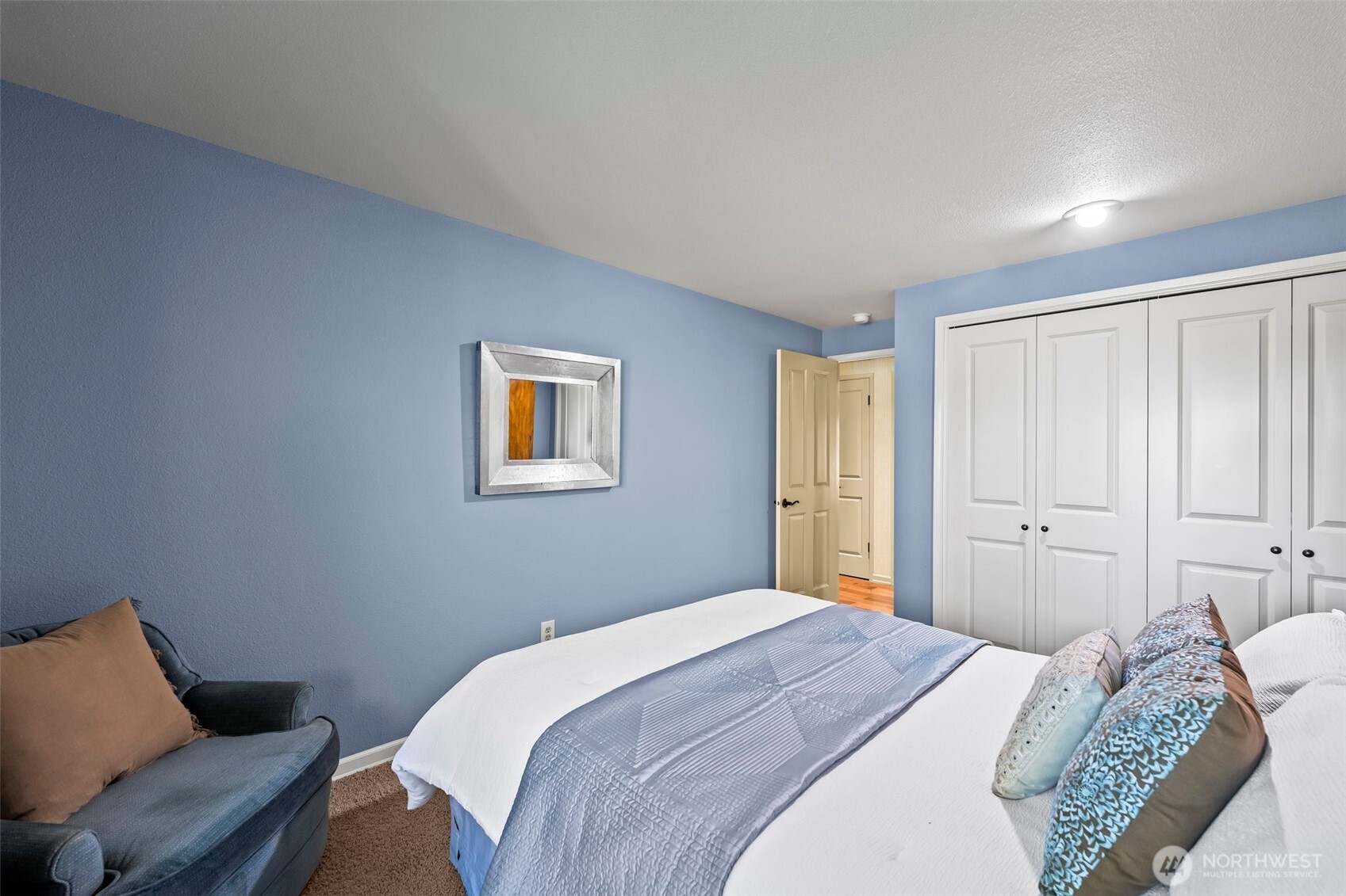 8902 Park Ridge Drive W, University Place, WA 98467