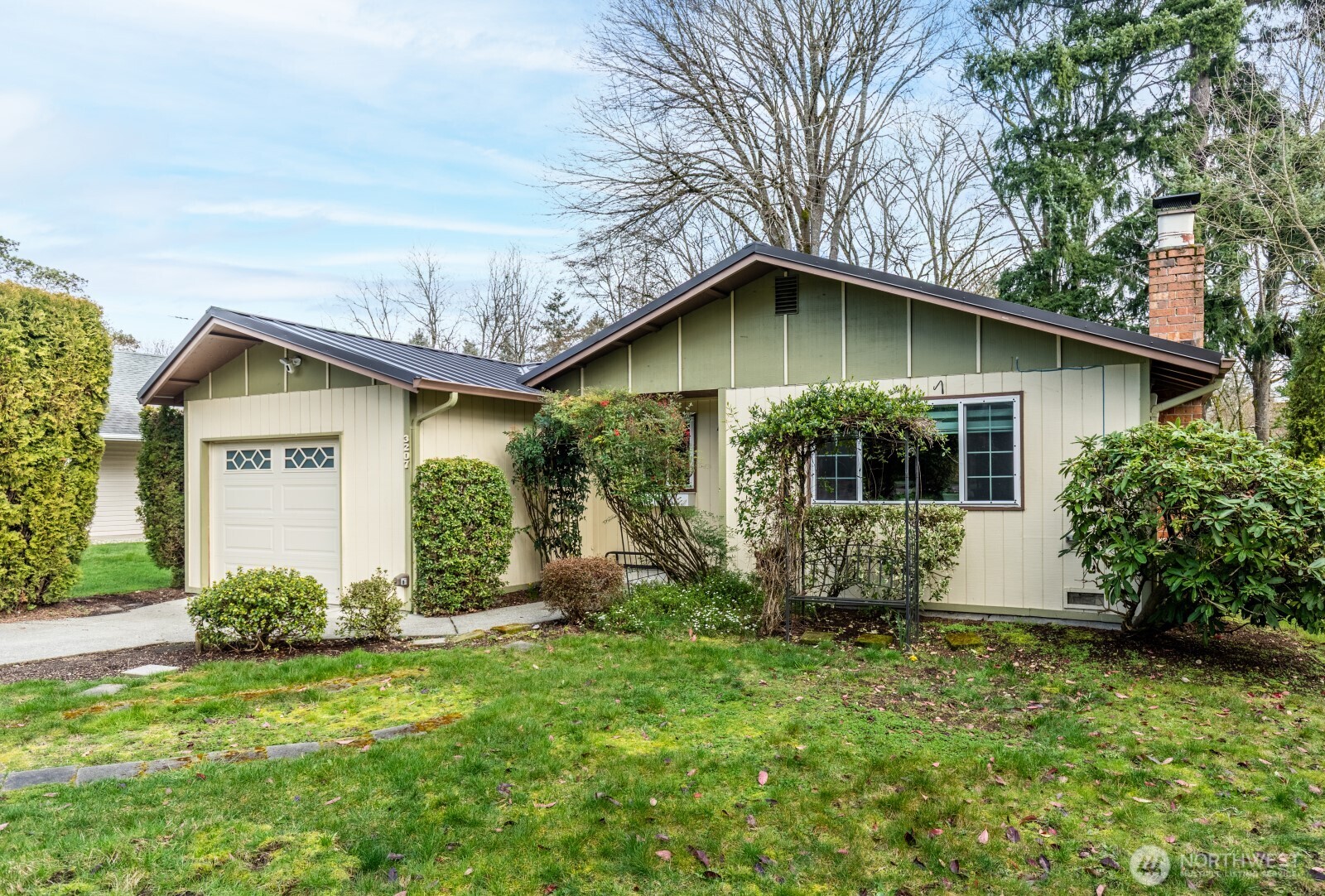 3207 45th Avenue NE, Tacoma, WA 98422