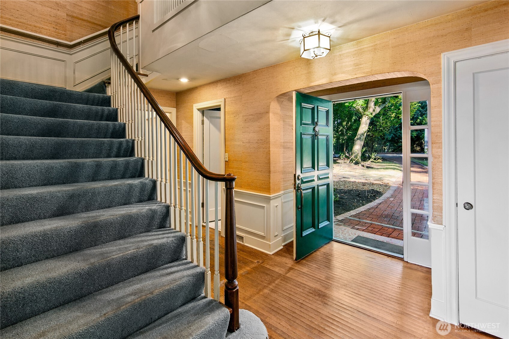 2425 Evergreen Point Road , Medina, WA 98039