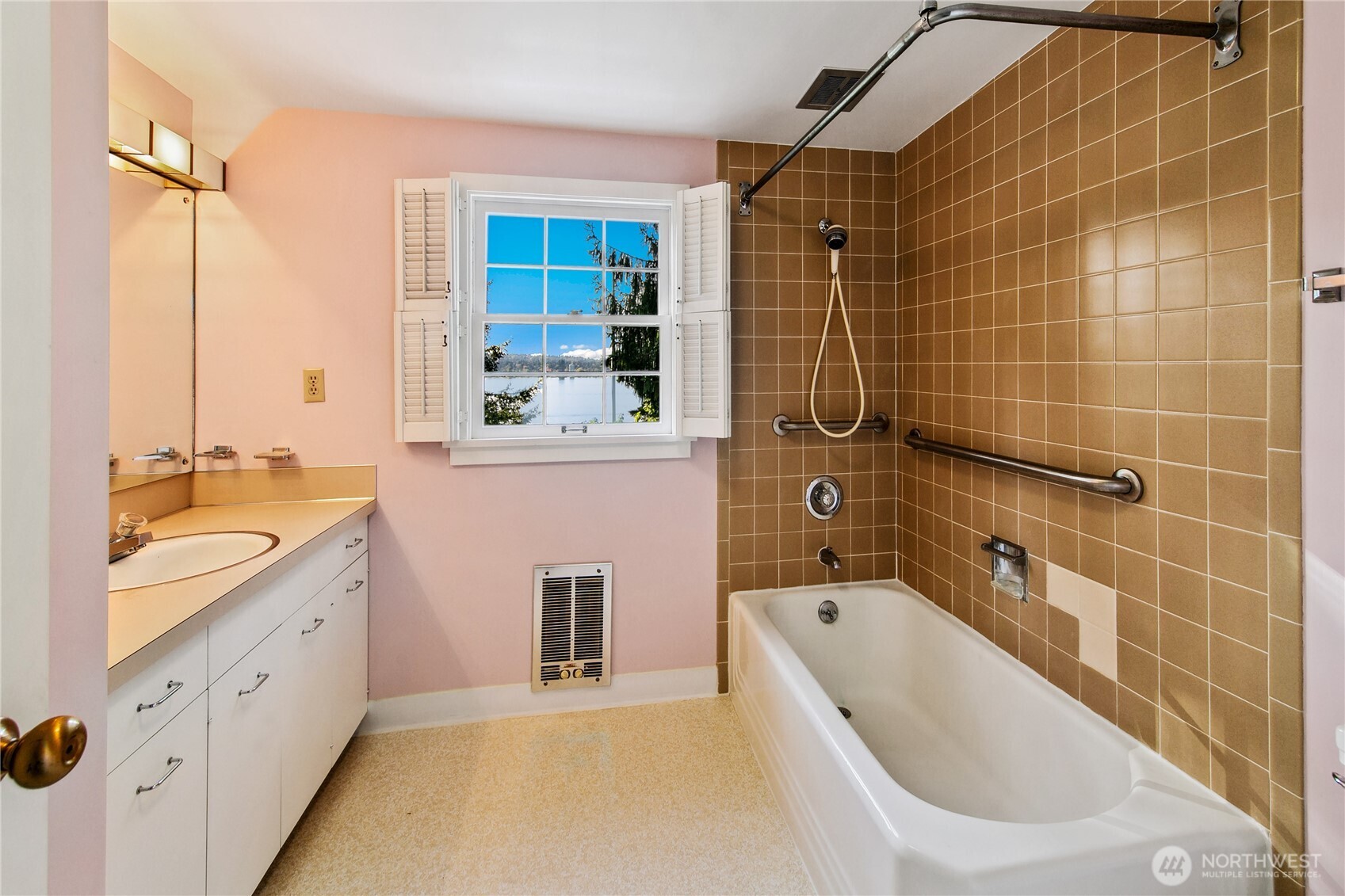 2425 Evergreen Point Road , Medina, WA 98039