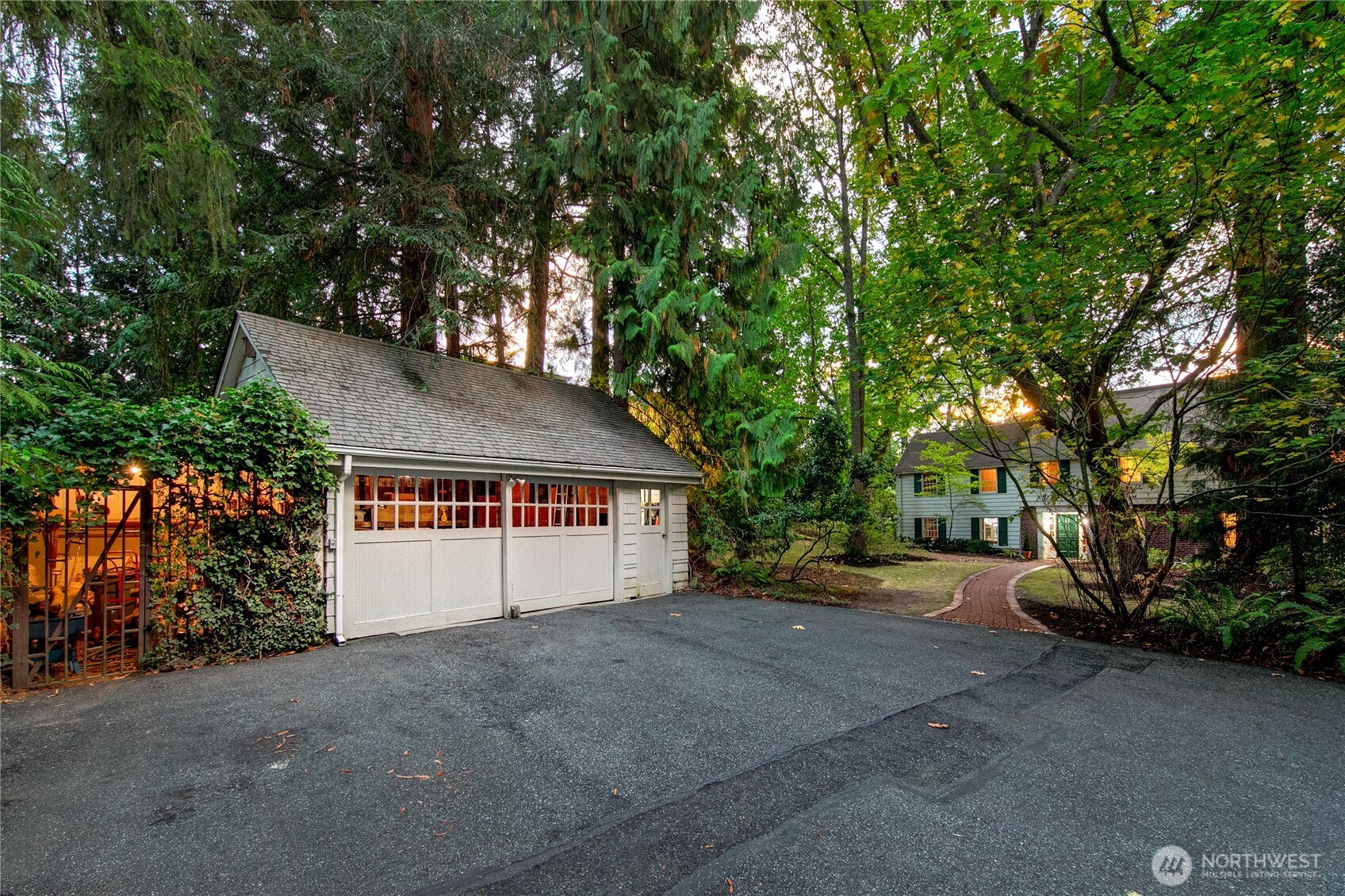 2425 Evergreen Point Road , Medina, WA 98039