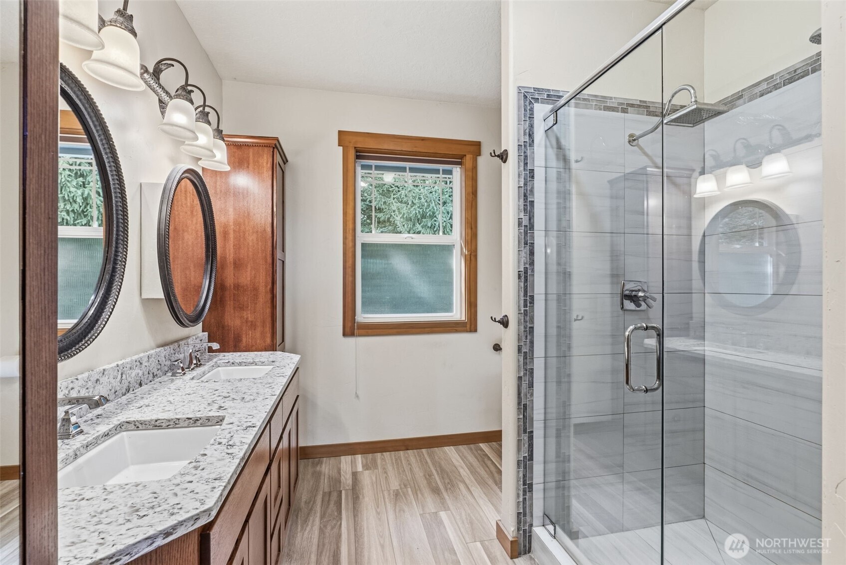 72 Blue Mountain Rd , Castle Rock, WA 98611