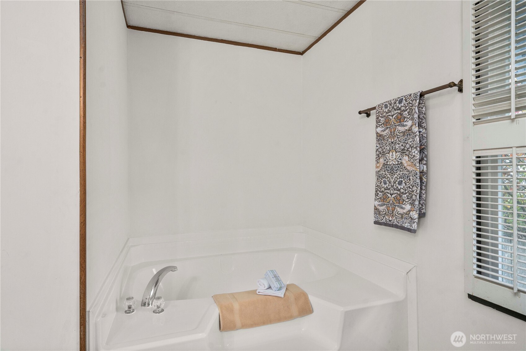 2500 Alder Street #22, Milton, WA 98354