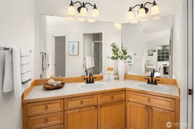 18544 NE 57th Street , Redmond, WA 98052 - Photo 14