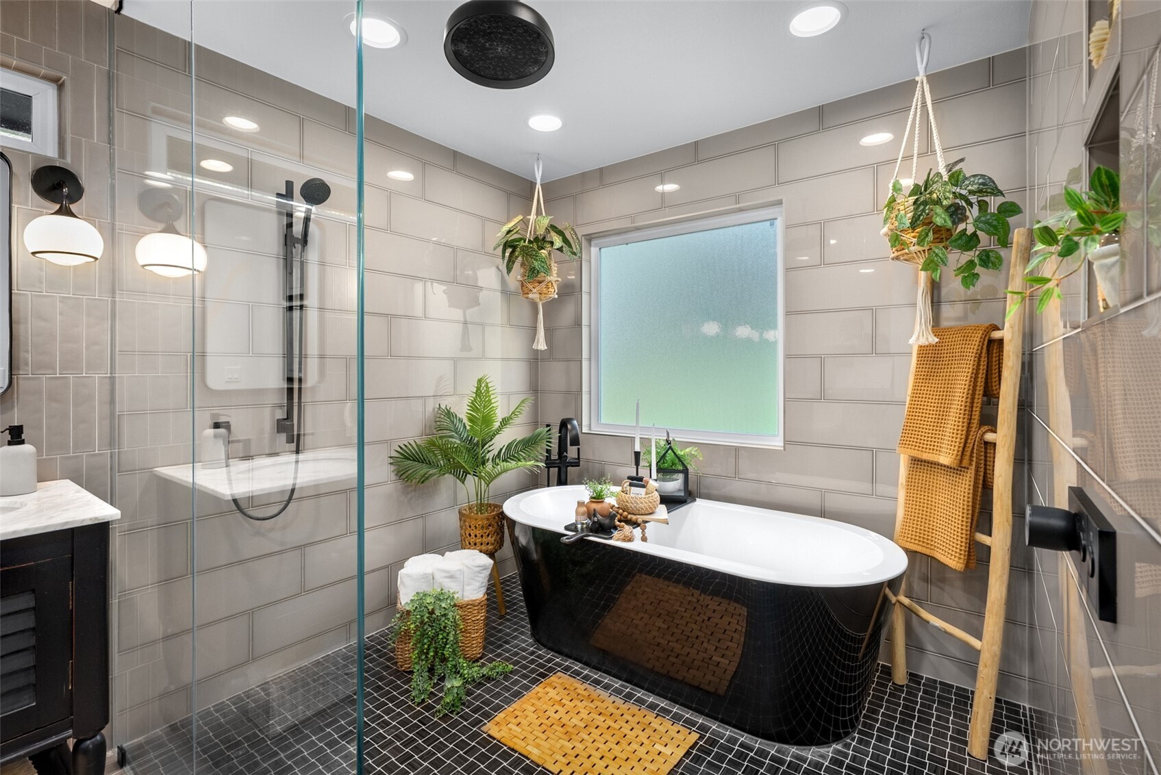 4431 Newberg Road , Snohomish, WA 98290