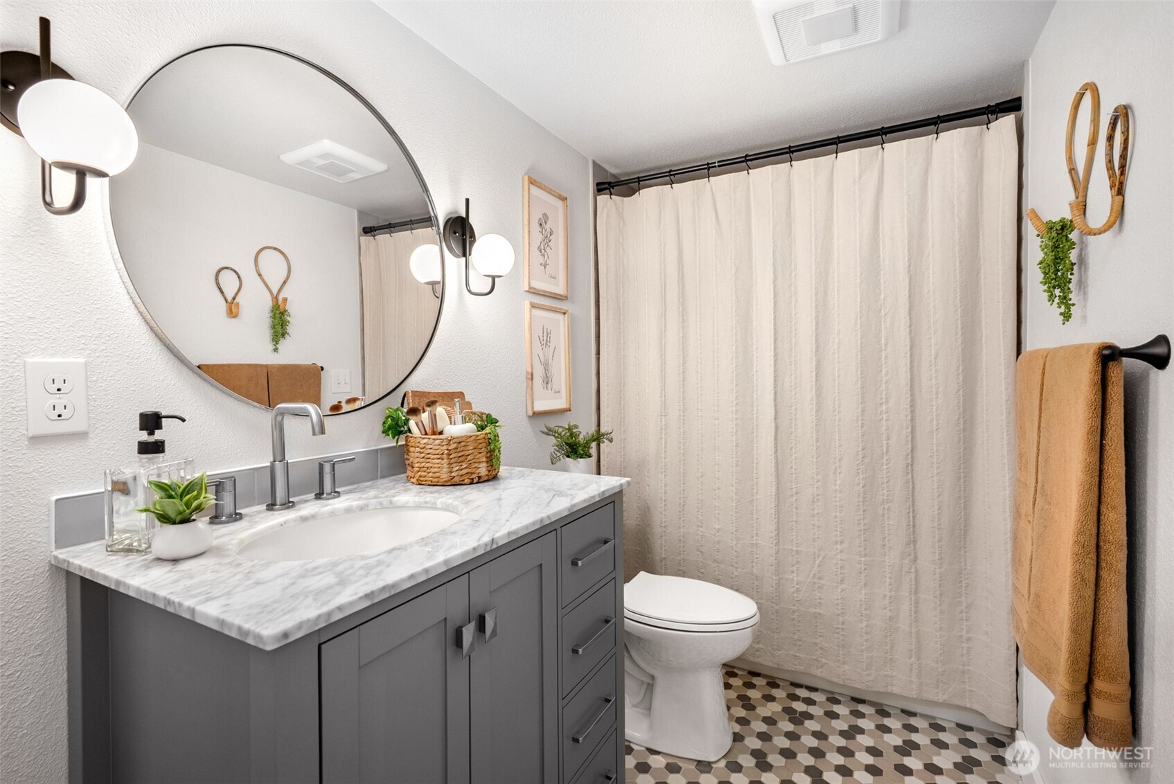 4431 Newberg Road , Snohomish, WA 98290