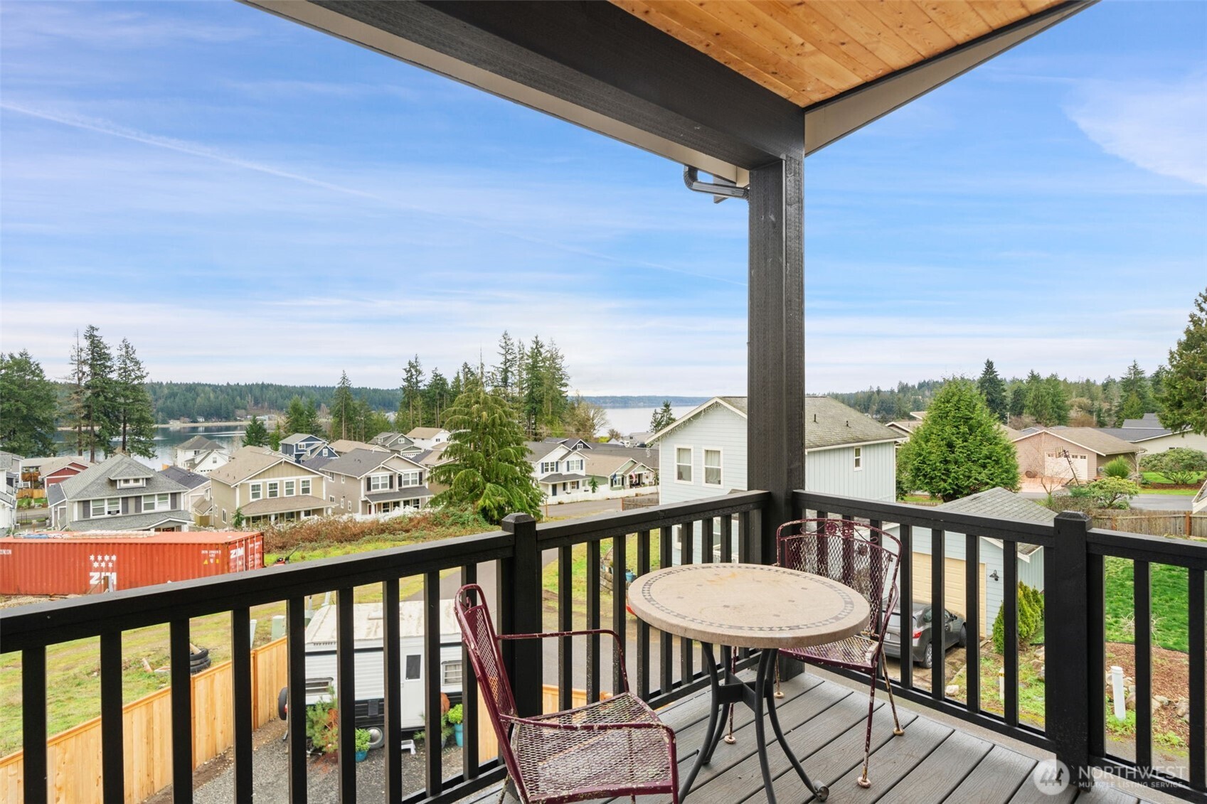 17 E Sellegren Road , Allyn, WA 98524