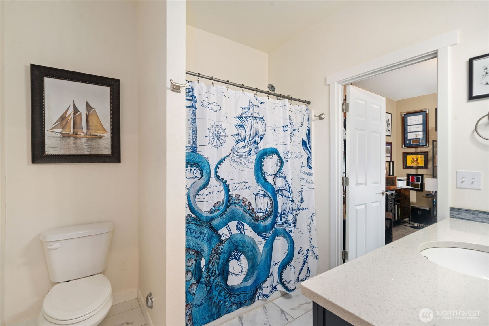 17 E Sellegren Road , Allyn, WA 98524