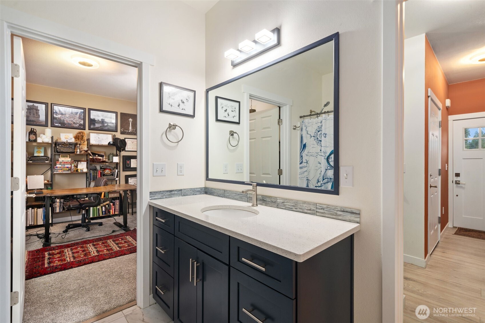 17 E Sellegren Road , Allyn, WA 98524