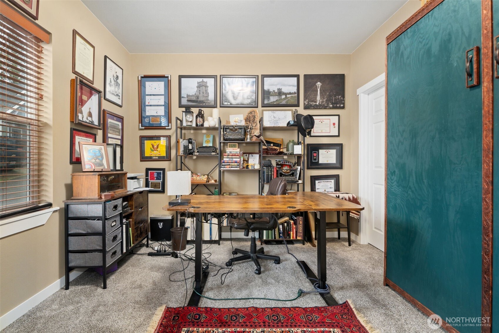 17 E Sellegren Road , Allyn, WA 98524