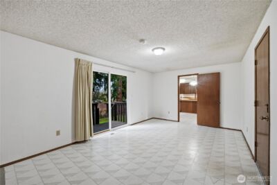 14055 SE 202nd Street , Kent, WA 98042-3017 - Photo 12