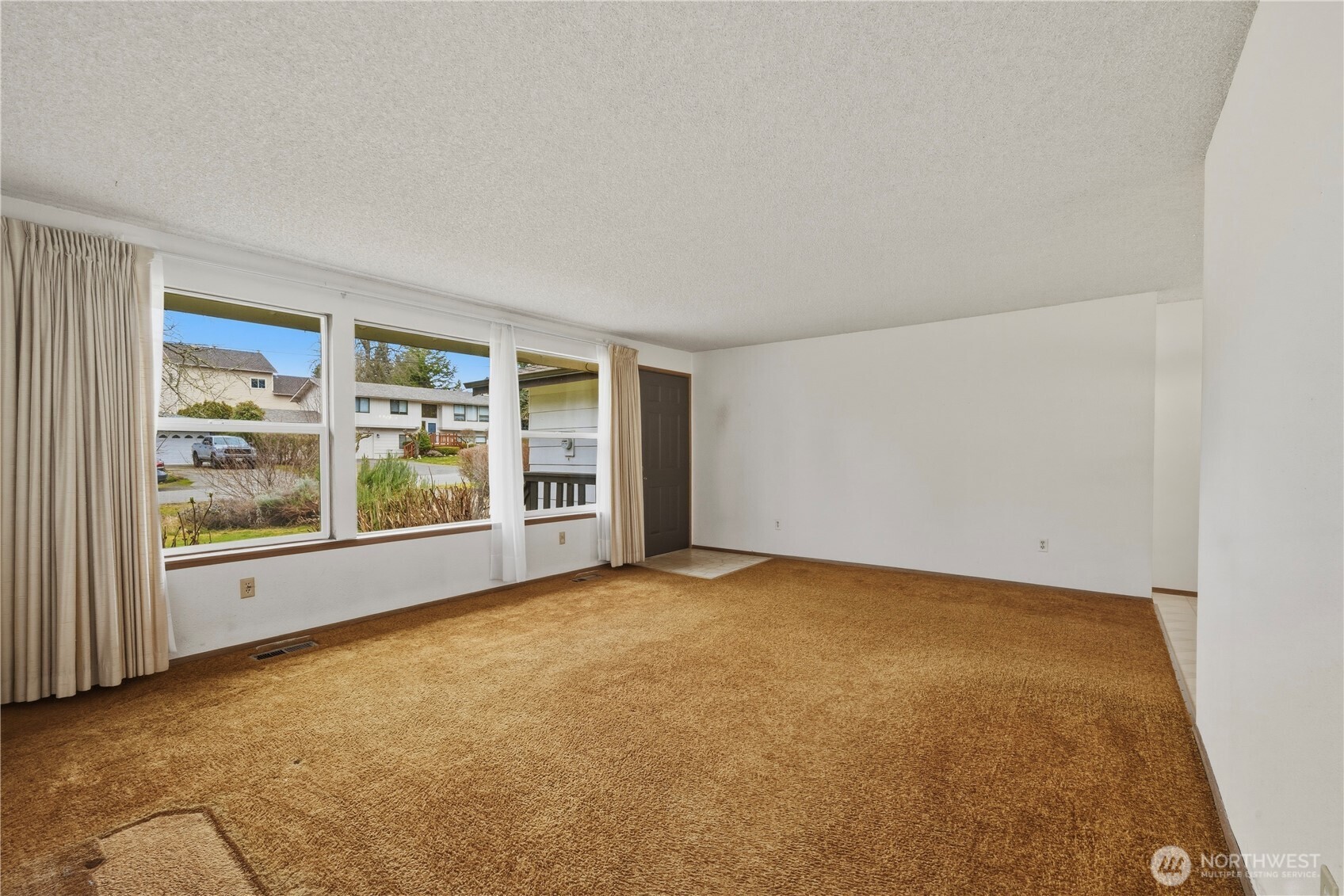 14055 SE 202nd Street , Kent, WA 98042-3017