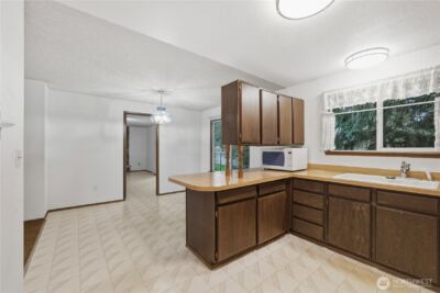 14055 SE 202nd Street , Kent, WA 98042-3017 - Photo 9