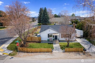 505 N Markeson Street , Chelan, WA 98816
