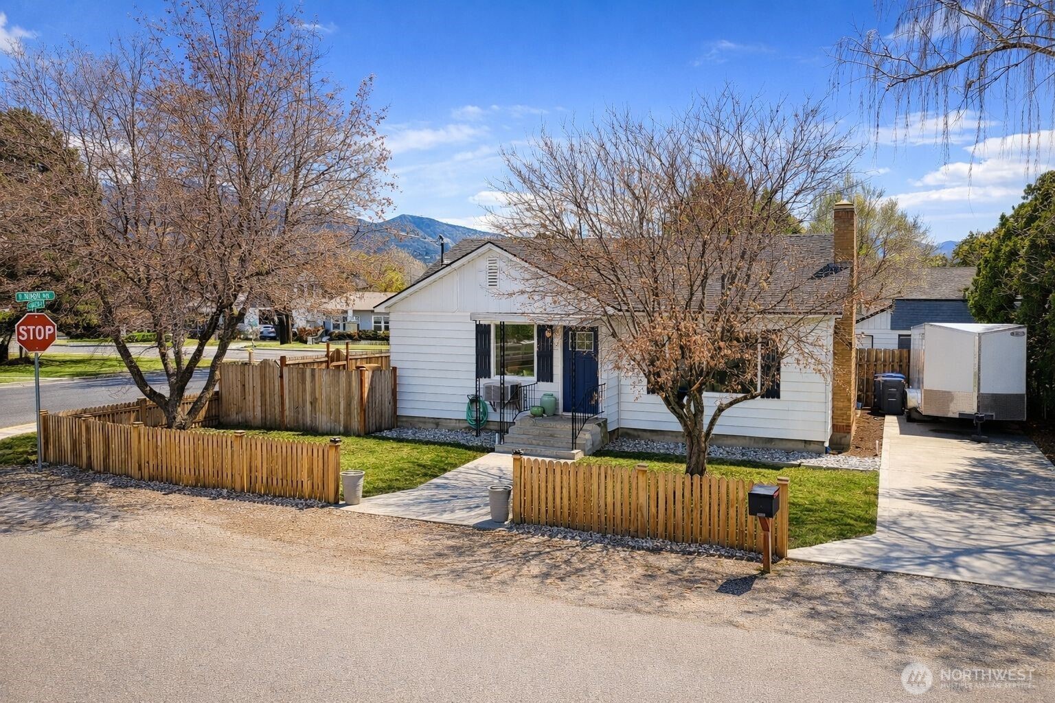 505 N Markeson Street , Chelan, WA 98816