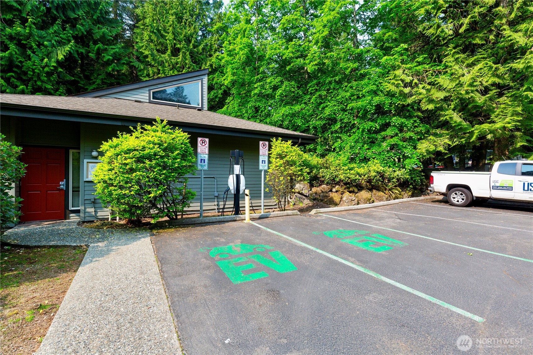 8111 146th Court NE #D, Redmond, WA 98052