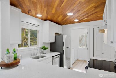 8111 146th Court NE #D, Redmond, WA 98052 - Photo 10