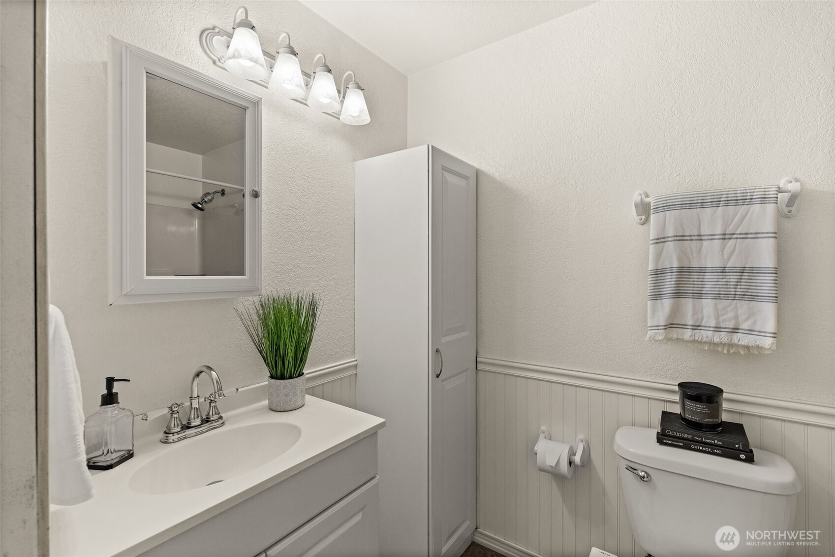 51 NE Riverhill Lane , Belfair, WA 98528