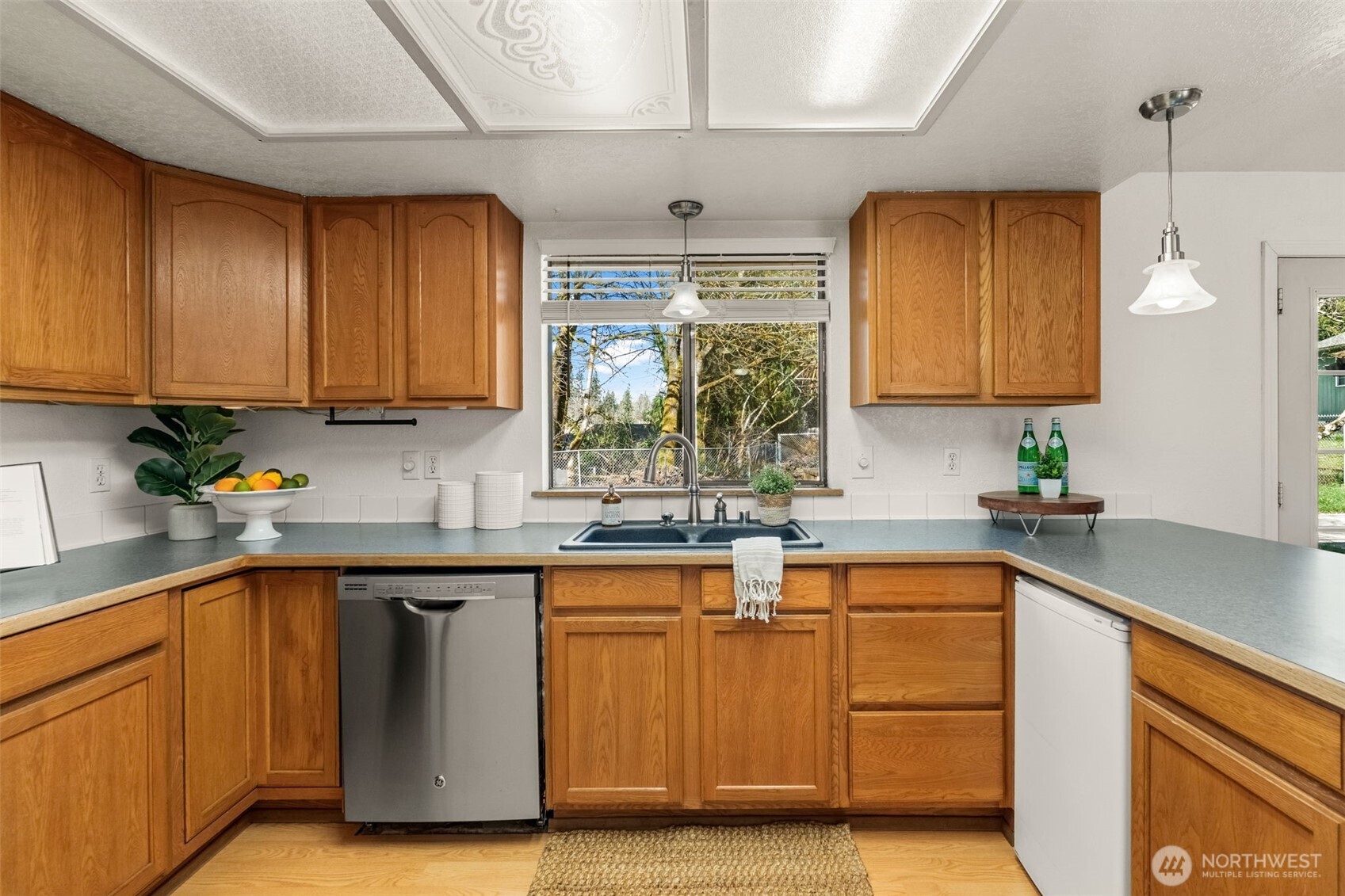 51 NE Riverhill Lane , Belfair, WA 98528