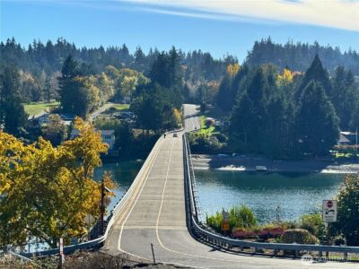 132 Park Avenue NW, Gig Harbor, WA 98335 - Photo 3