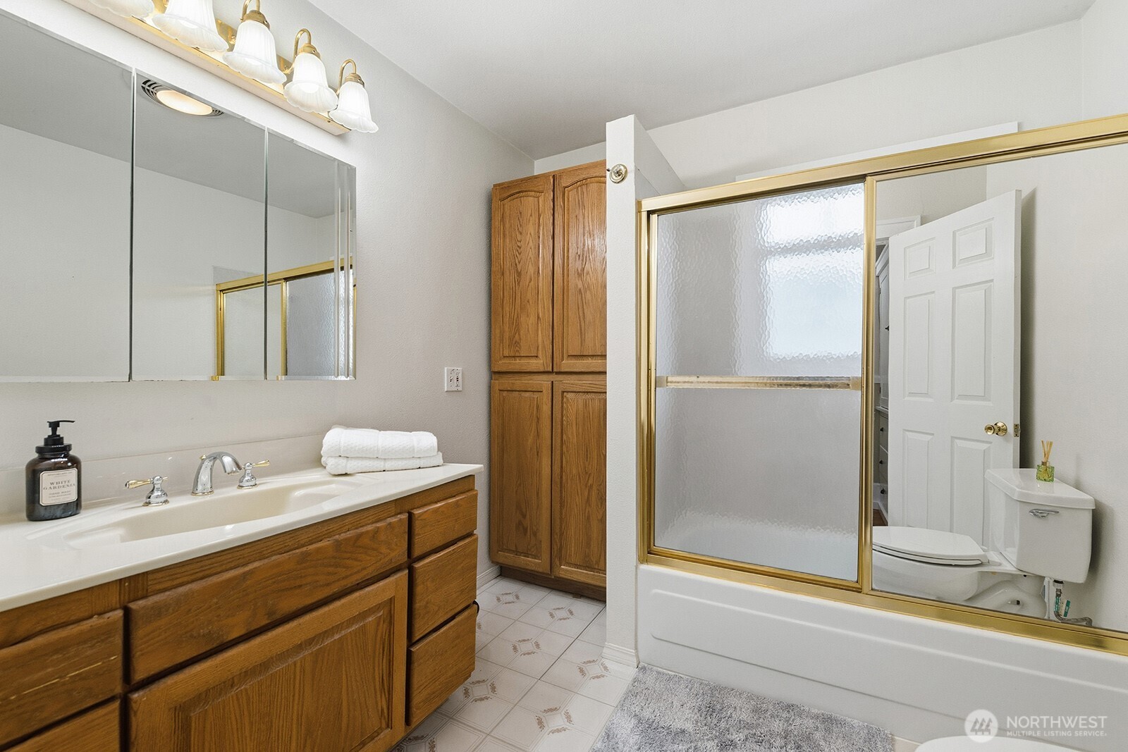 3231 Grand Avenue , Everett, WA 98201