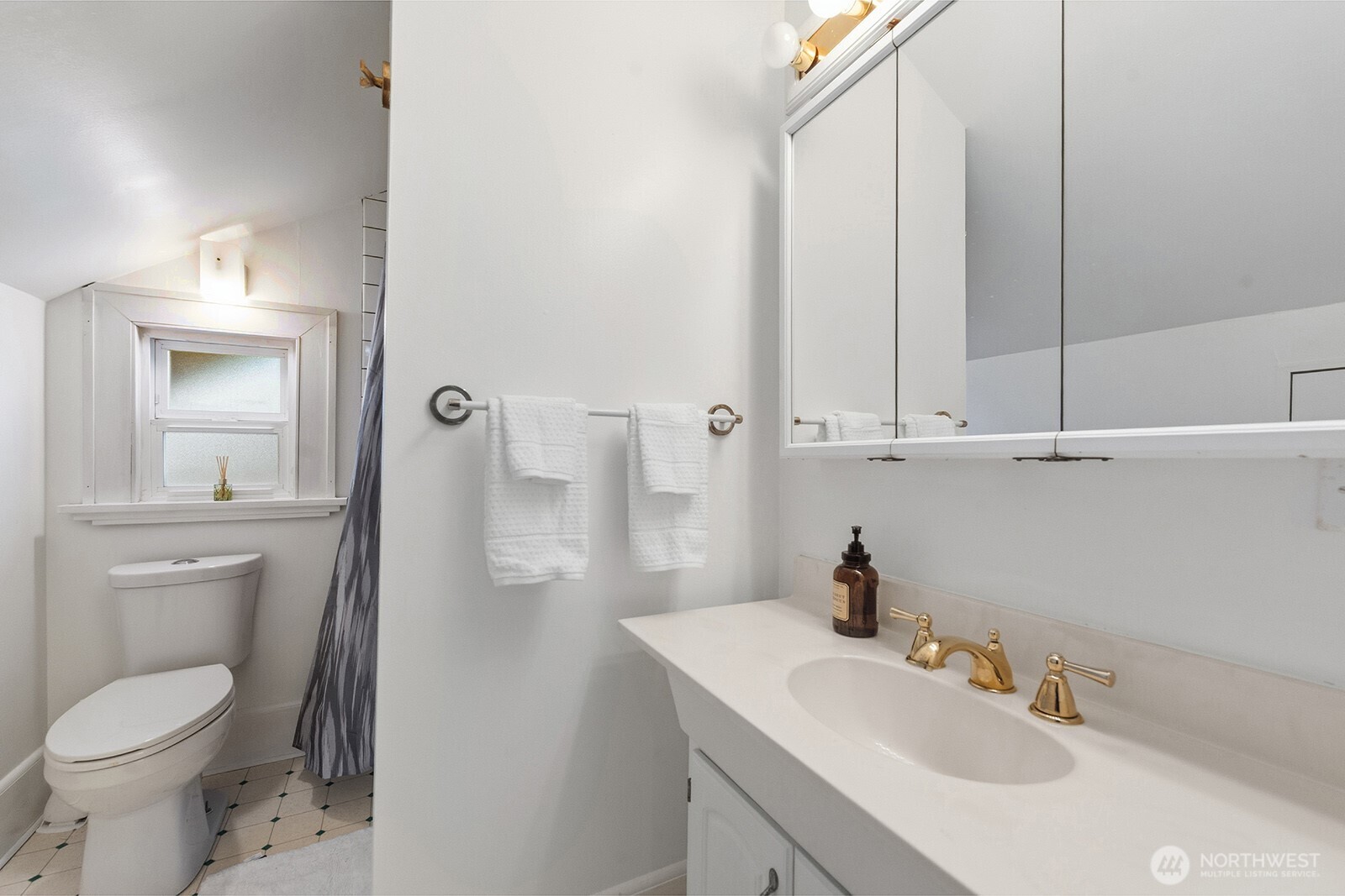 3231 Grand Avenue , Everett, WA 98201