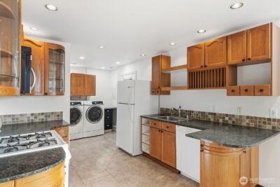 3231 Grand Avenue , Everett, WA 98201 - Photo 28