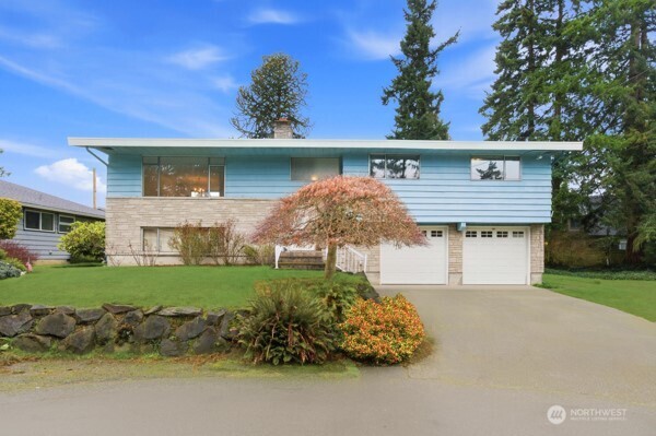 23629 86TH Av W , Edmonds, WA 98026