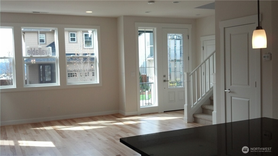 1644 NE 14th Place , Issaquah, WA 98029