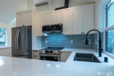 9361 Forest Court SW, Seattle, WA 98136 - Photo 14